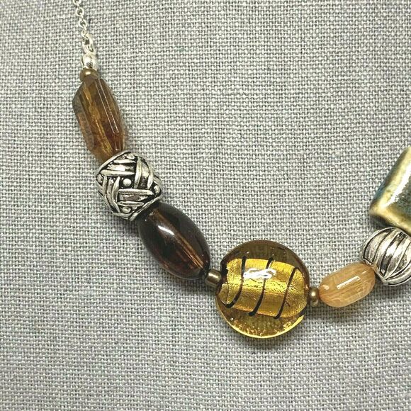 SAO Avon Art Glass 17" Necklace Faux Amber Foil Bead Ceramic Silver Tone Beads - Picture 8 of 9